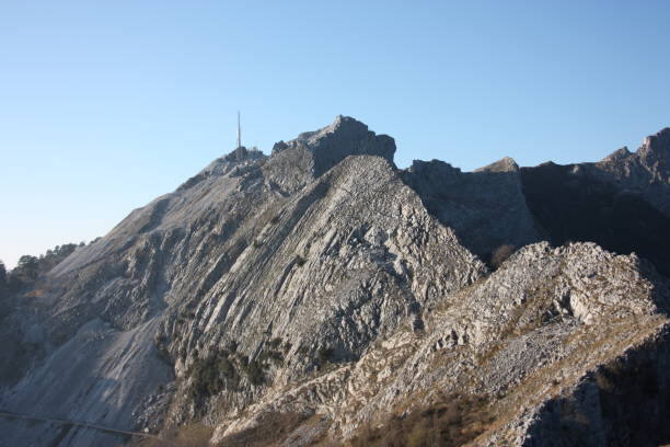 Alpi Apuane vicino a Montignoso